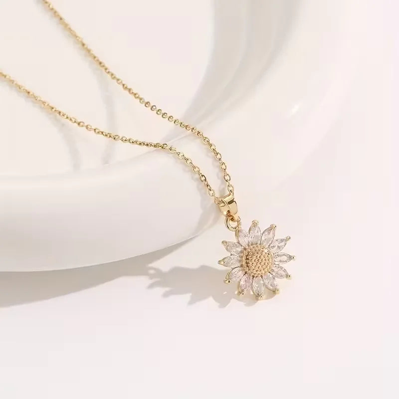 Golden Bloom™ Sunflower Necklace