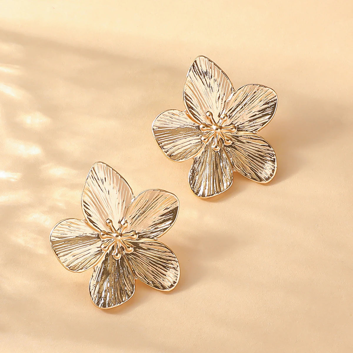 Aurora Petal Trend Earrings