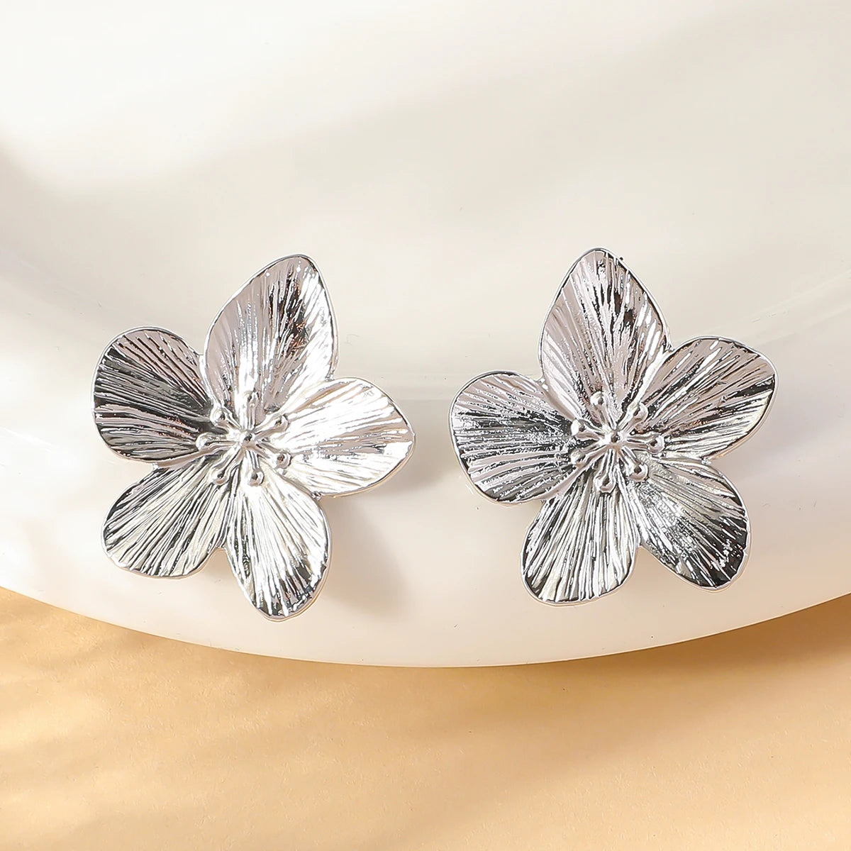 Aurora Petal Trend Earrings