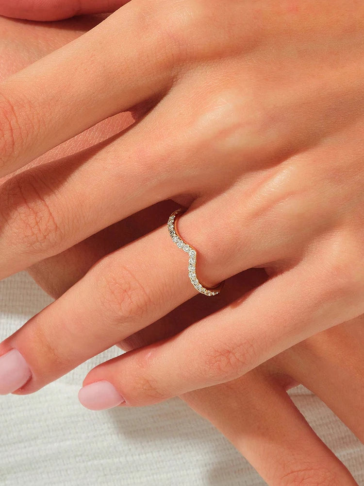 VeraShine Zircon V-Ring