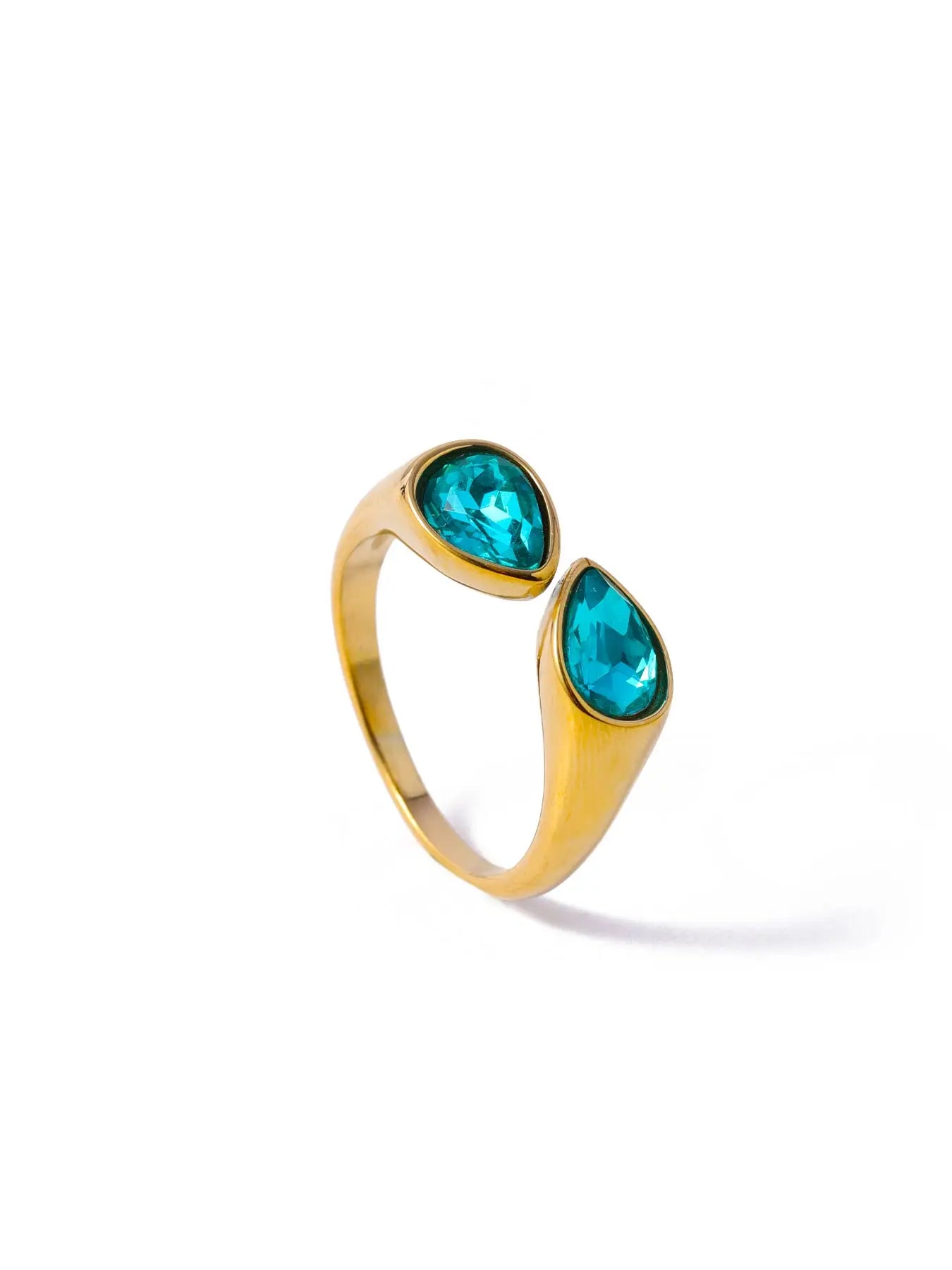 Carlidana Golden Teardrop Ring
