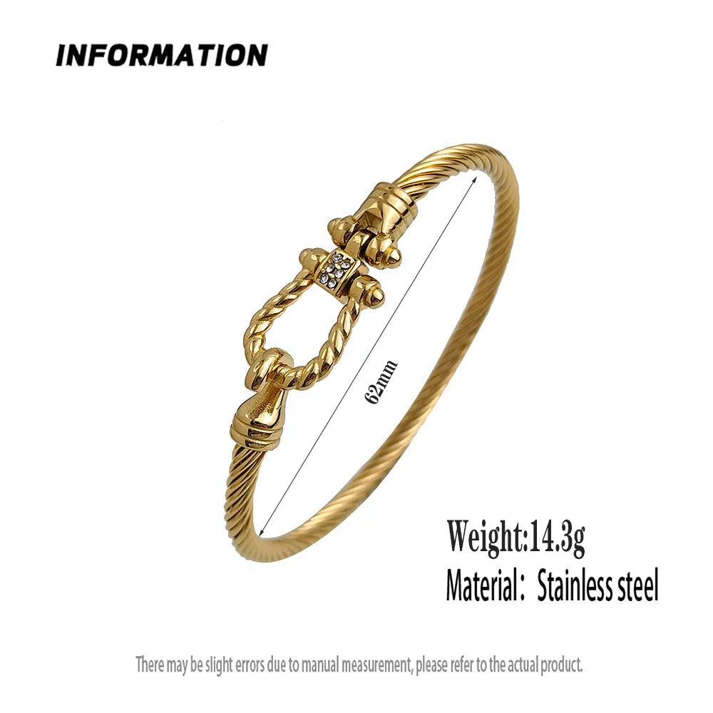 LuxeHoof 18K Horseshoe Bracelet