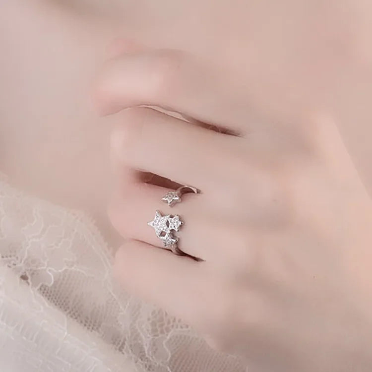 Élan Star Adjustable Ring.