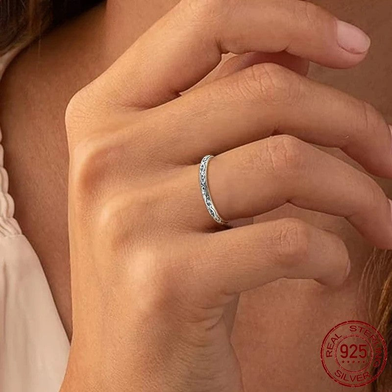 Silver Iris Whisper Ring