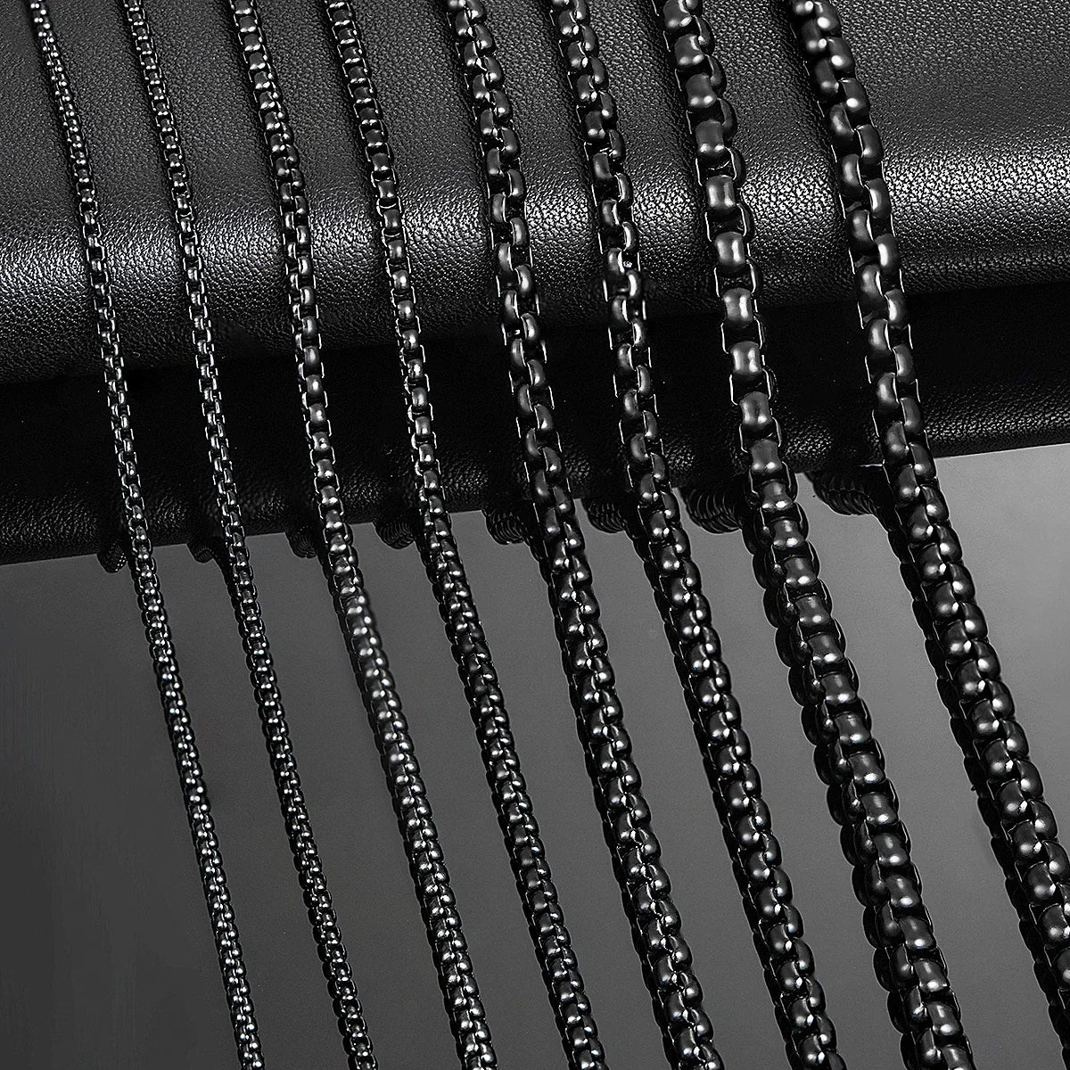 Noir Curb™ Stainless Chain