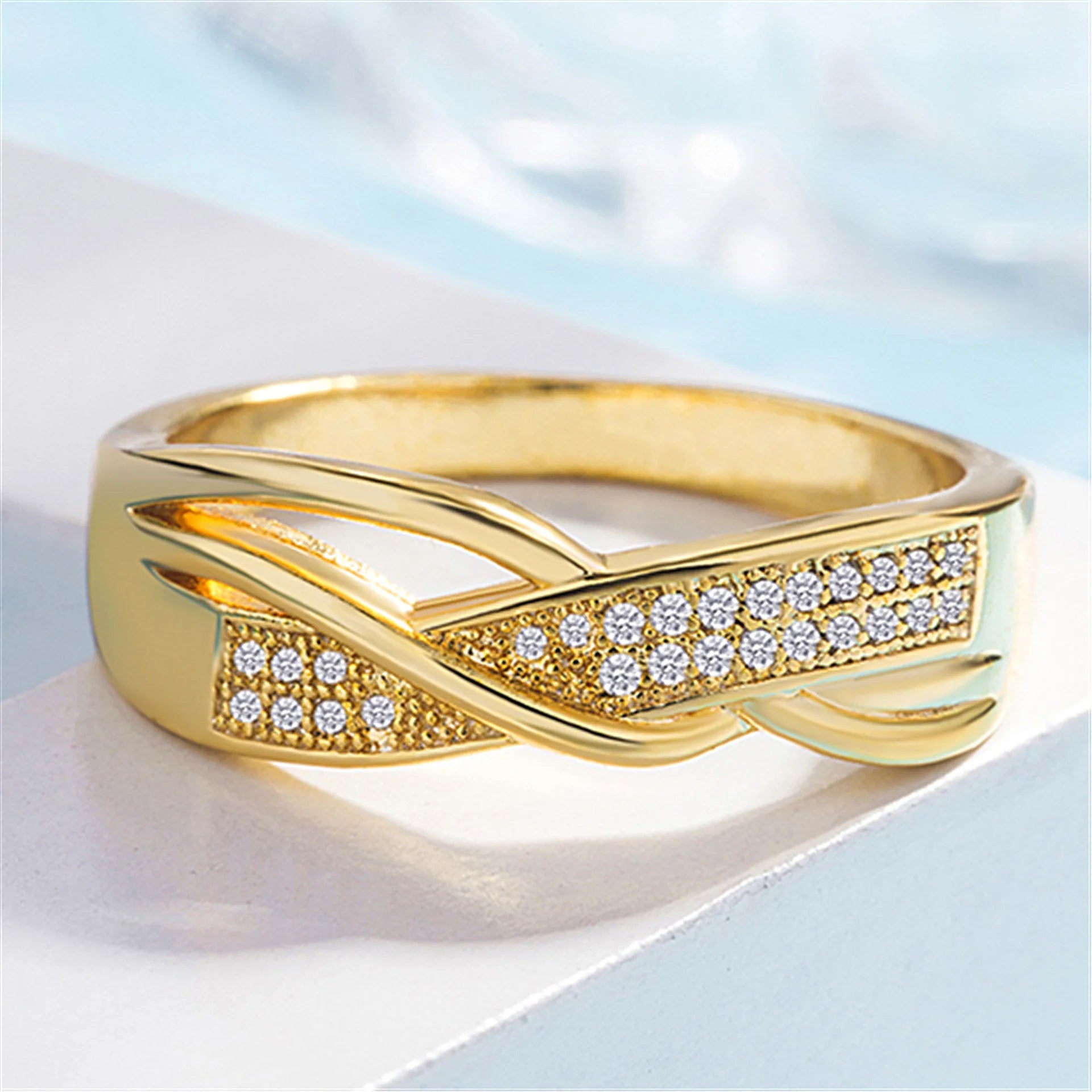 Golden Ribbon™ Diamond Ring