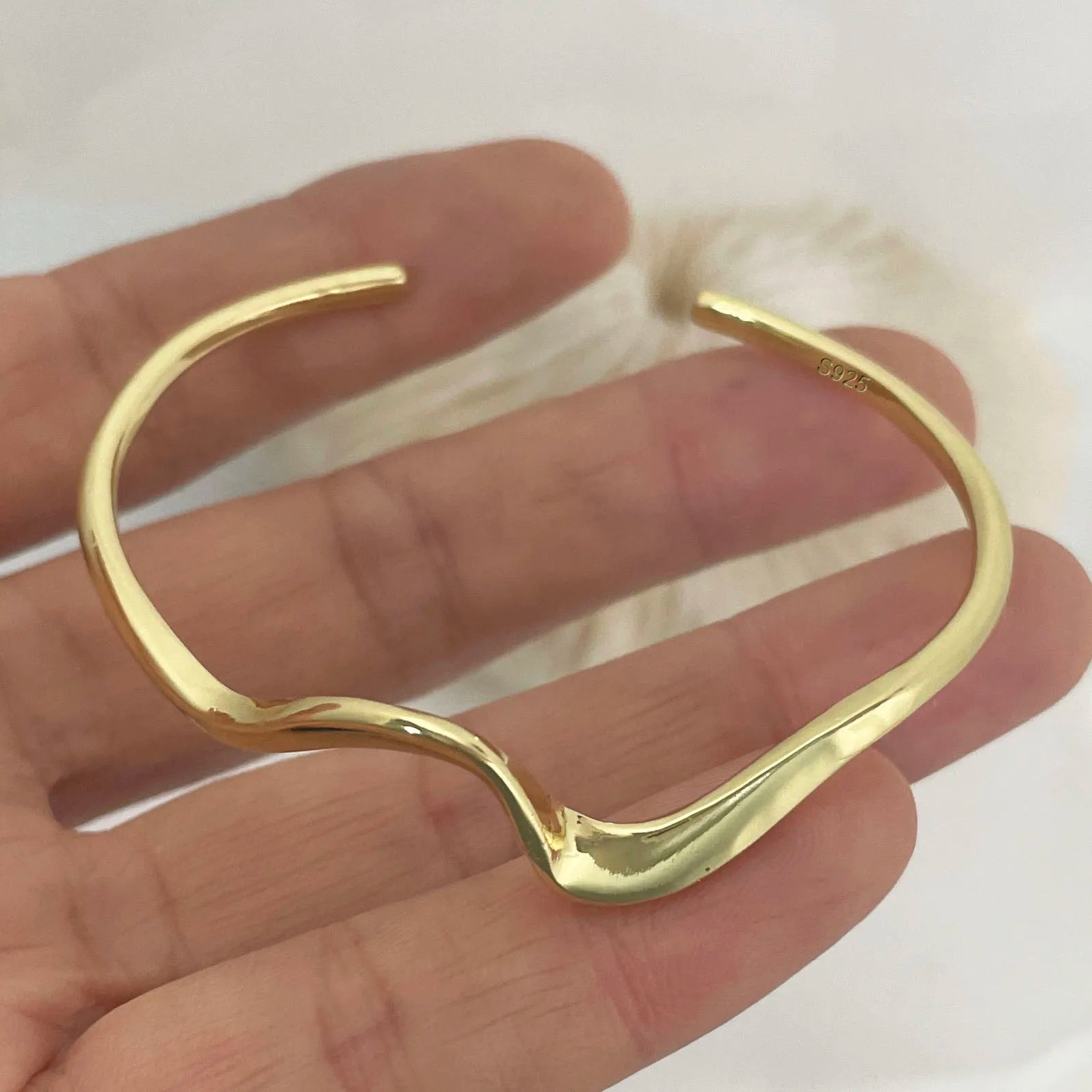 Velora LoveLink Bracelet