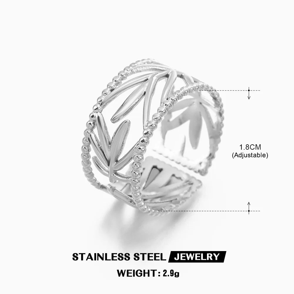 Élan Heart Outline Ring