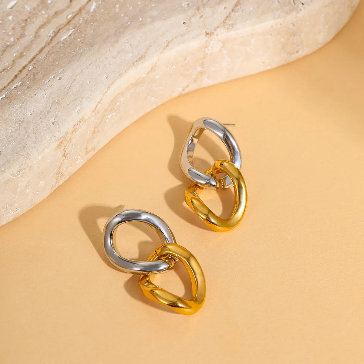 Ars Two-Tone Grace Studs