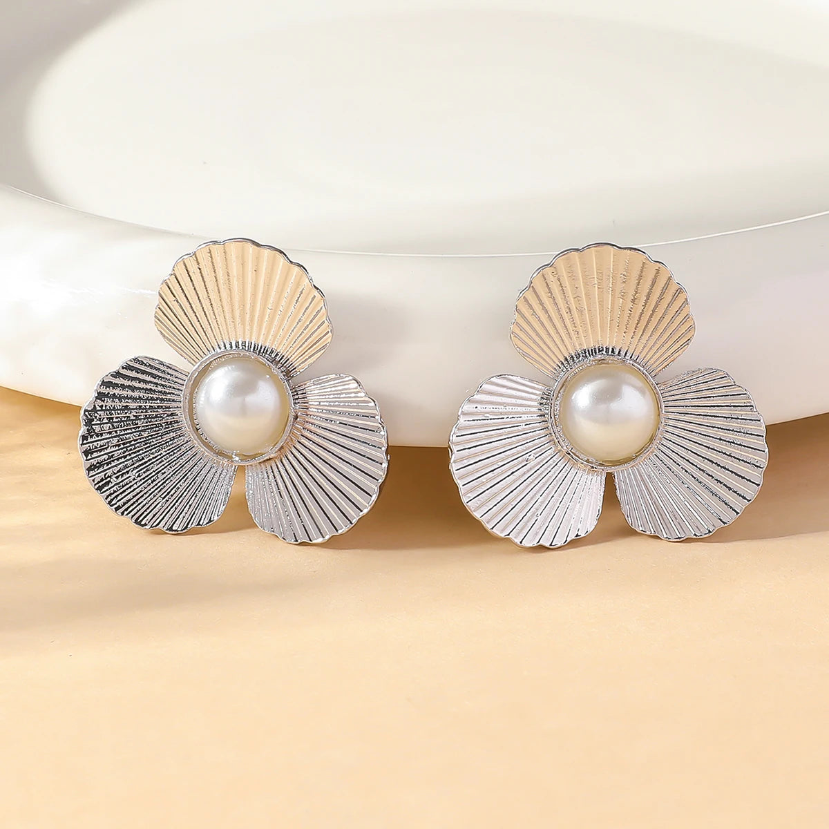 Aurora Petal Trend Earrings