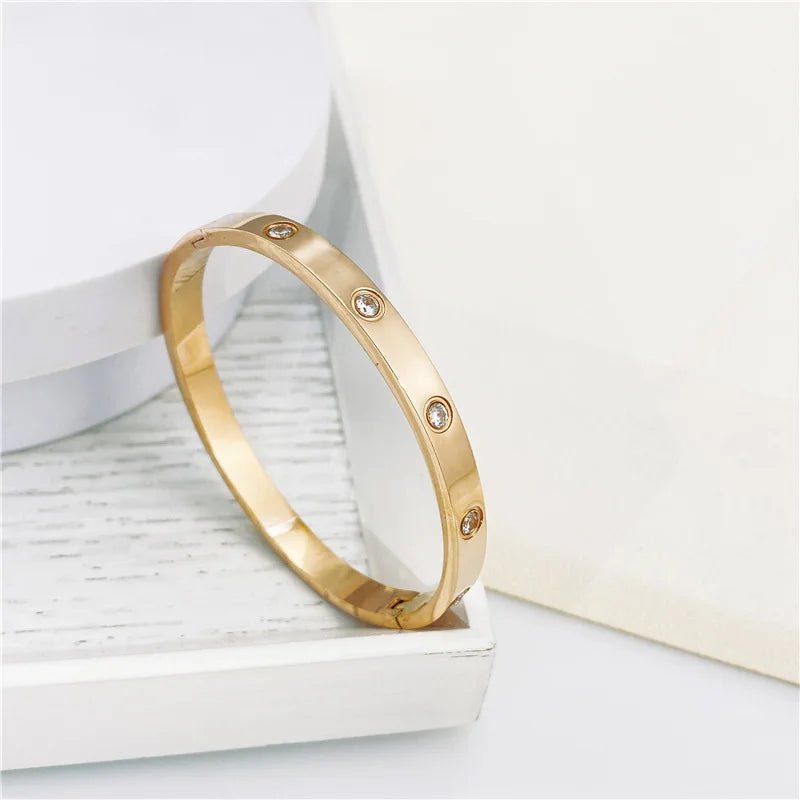 AureCross Nail Bangle Set