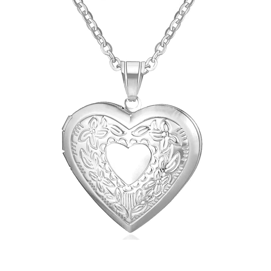 Amour Keepsake™ Heart Locket