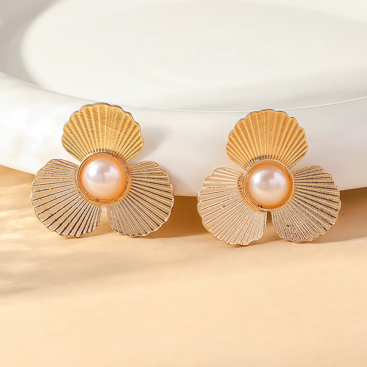 Aurora Petal Trend Earrings