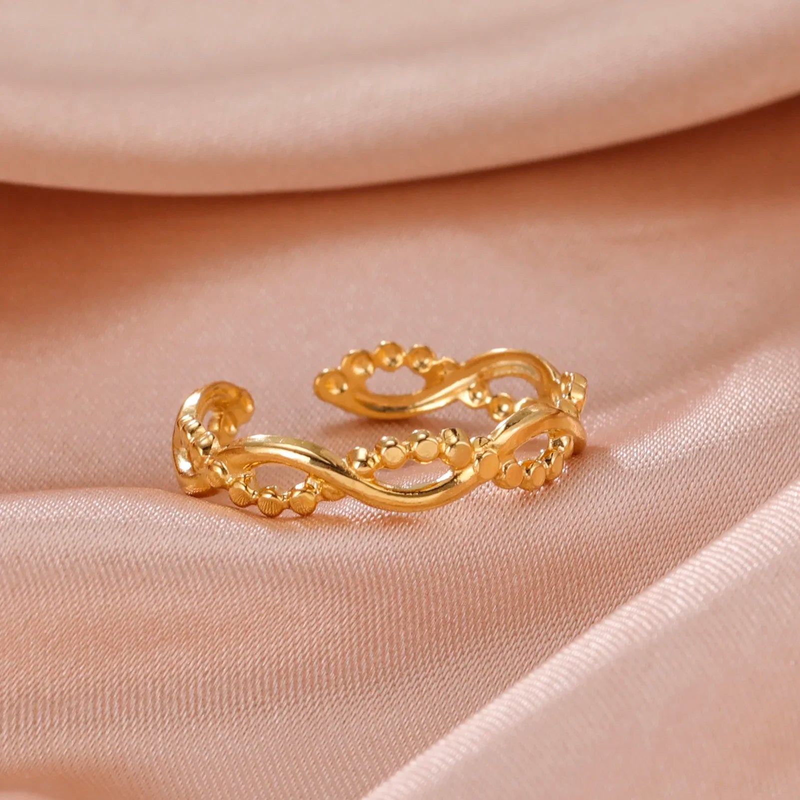 Golden Harvest™ Heart Ring