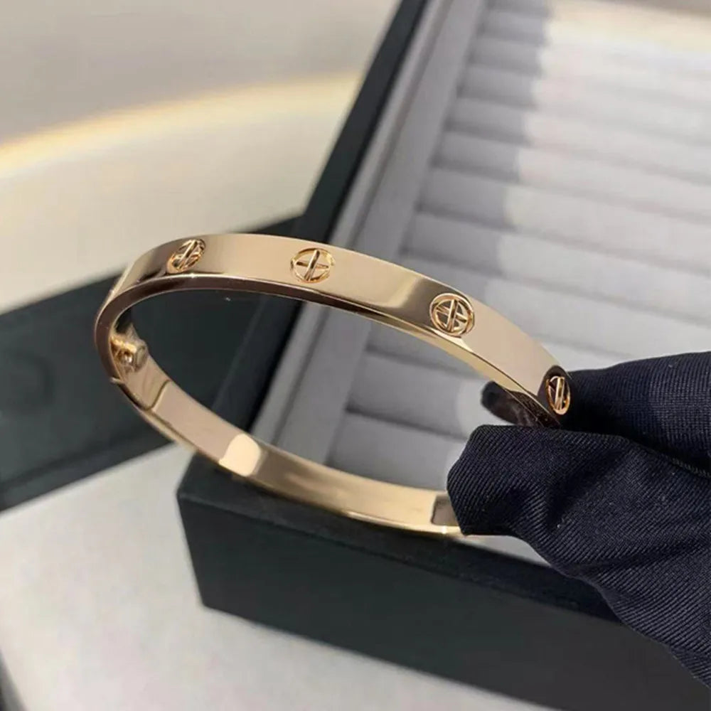 AureCross Nail Bangle Set