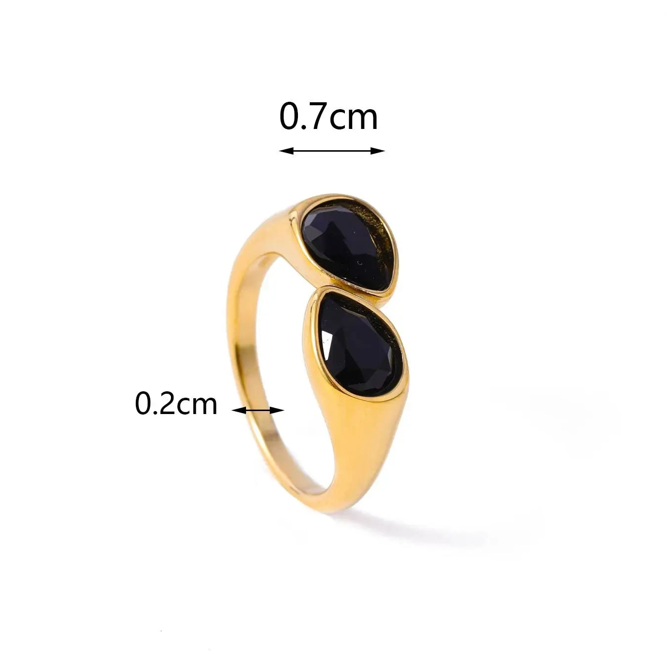 Carlidana Golden Teardrop Ring