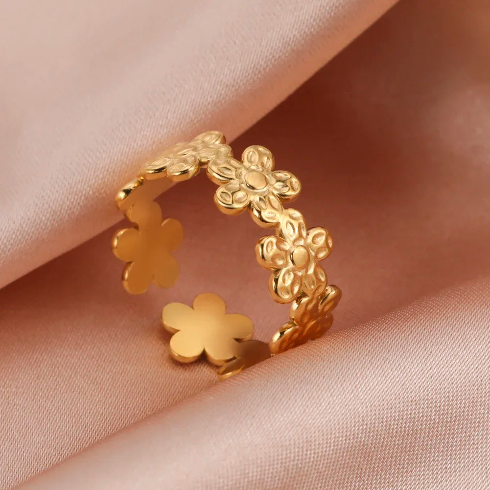 Golden Harvest™ Heart Ring