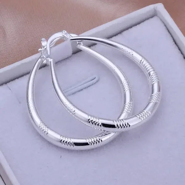 Lunessa Elegant Circle Earrings