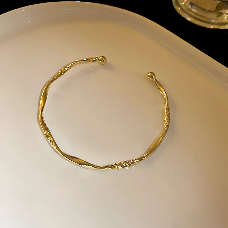 Velora Golden Stem Bracelet