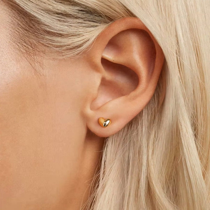 BAMOER Mini Heart Gleam Earrings