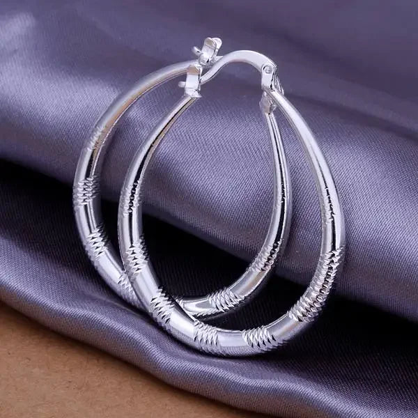 Lunessa Elegant Circle Earrings