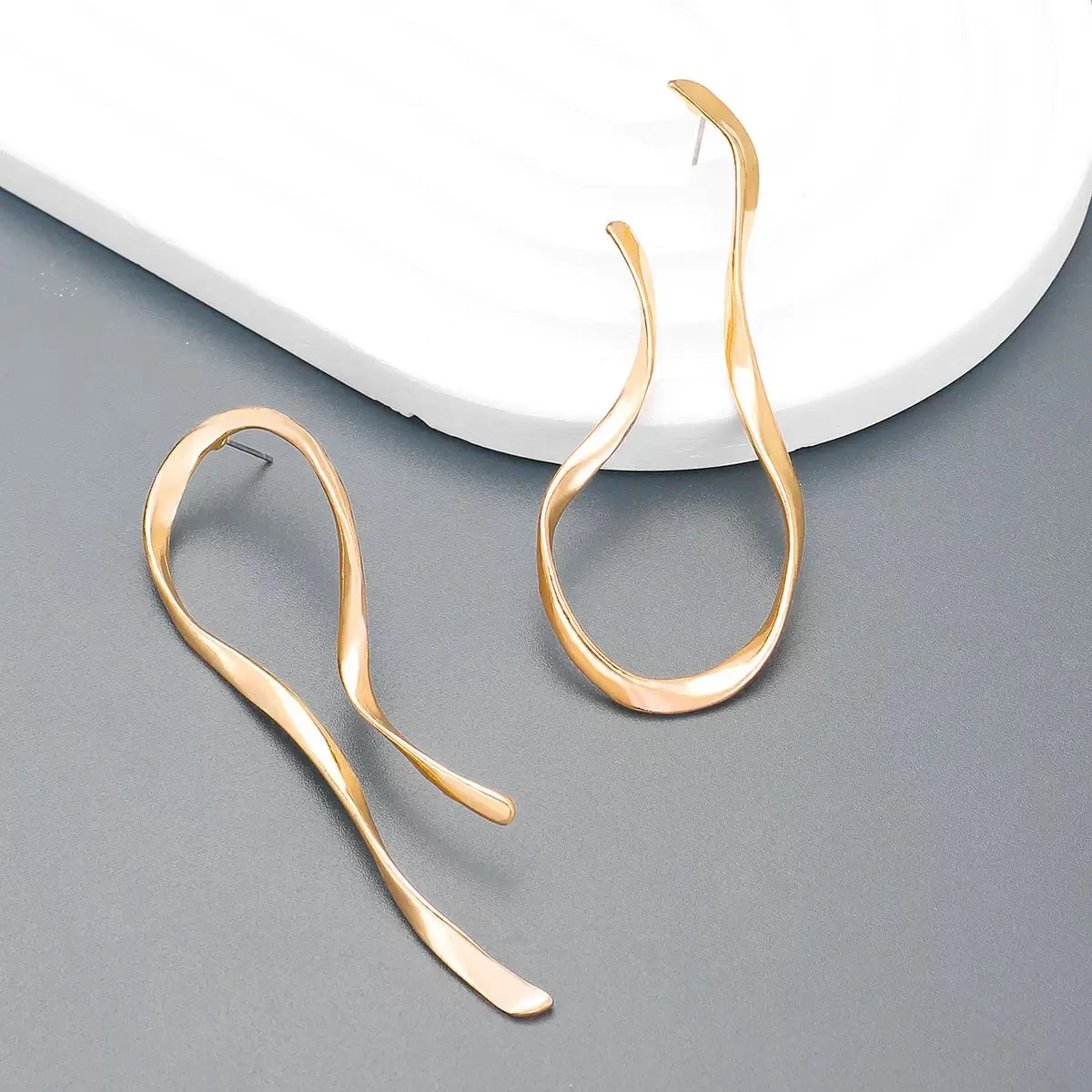 Moderne Gold Earrings