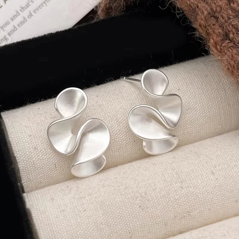FlowerTwist Stud Earrings